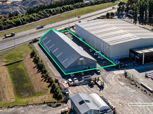 Versatile Warehouse on Southern Motorway