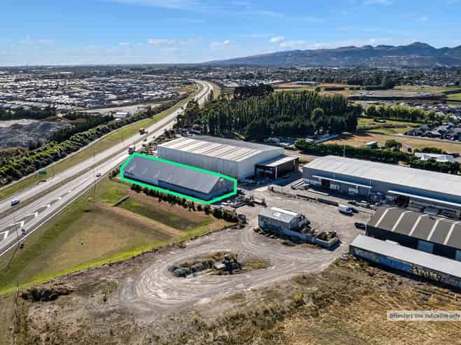Versatile Warehouse on Southern Motorway
