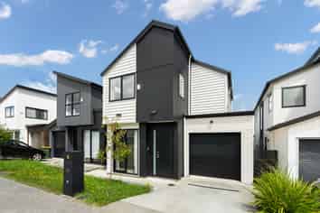 36 Clara Road, Silverdale