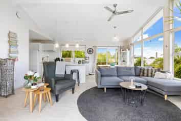 58 Brian Crescent, Stanmore Bay