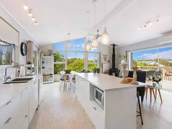 58 Brian Crescent, Stanmore Bay