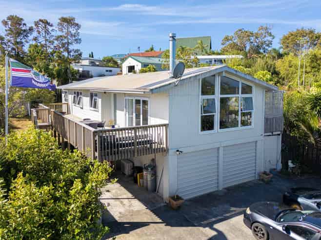 58 Brian Crescent, Stanmore Bay