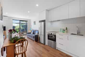 10/29 Bampton Street, Burwood