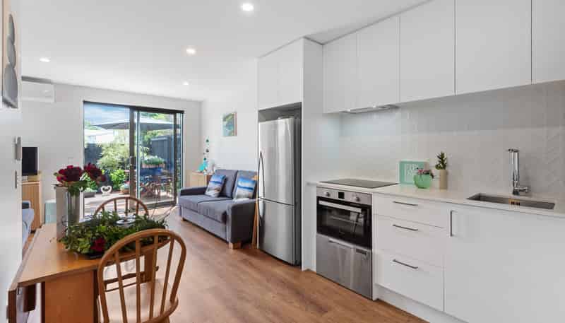 10/29 Bampton Street, Burwood