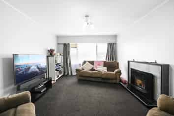 89 Tawa Street, Melville