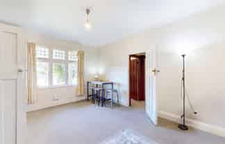 2/21 Essex Street, Aro Valley