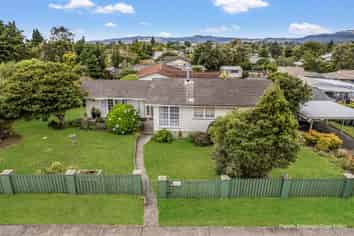 45 Joanne Crescent, Pukehangi