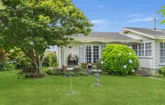 45 Joanne Crescent, Pukehangi