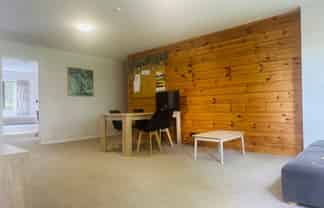 4/1510 Great North Road, Waterview