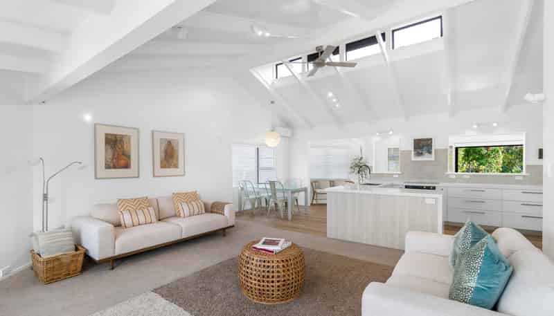 19 Zita Avenue, Matakatia