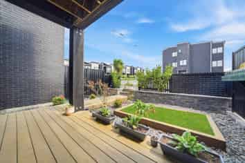 2B Longshore Drive, Long Bay