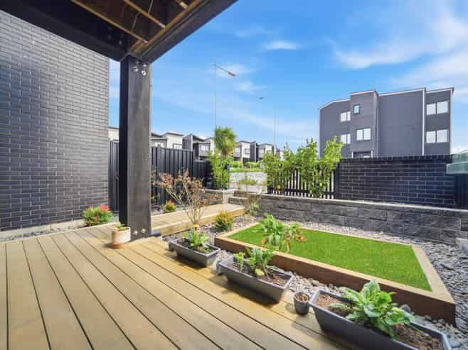 2B Longshore Drive, Long Bay