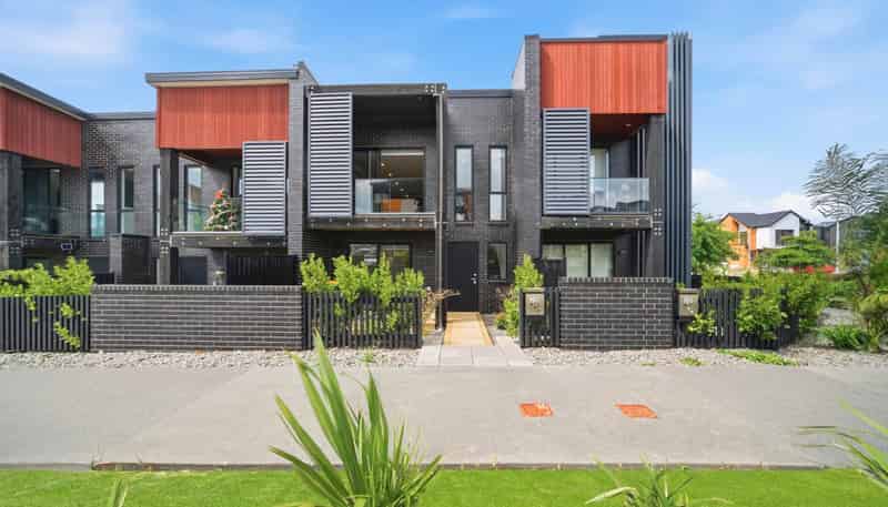 2B Longshore Drive, Long Bay