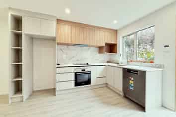 51  Anderson Avenue, Point England