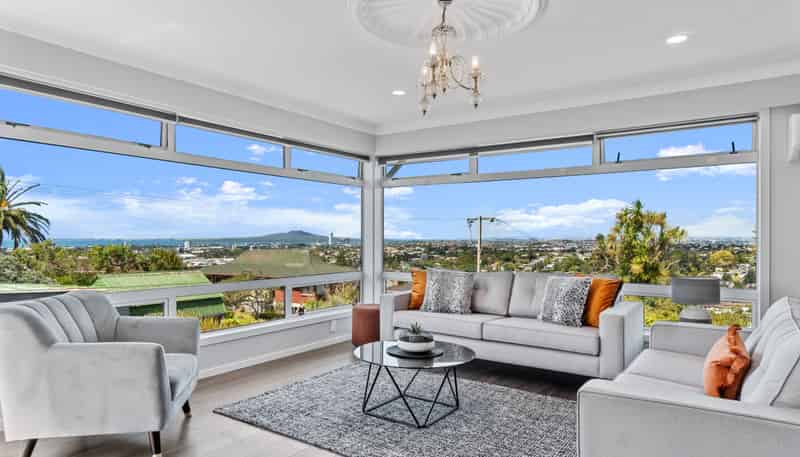 27 High Road, Glenfield