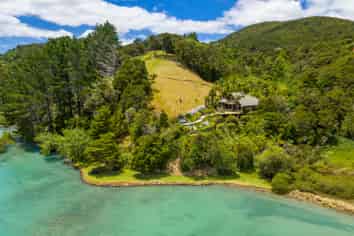 14 Tahunatapu Road, Parua Bay