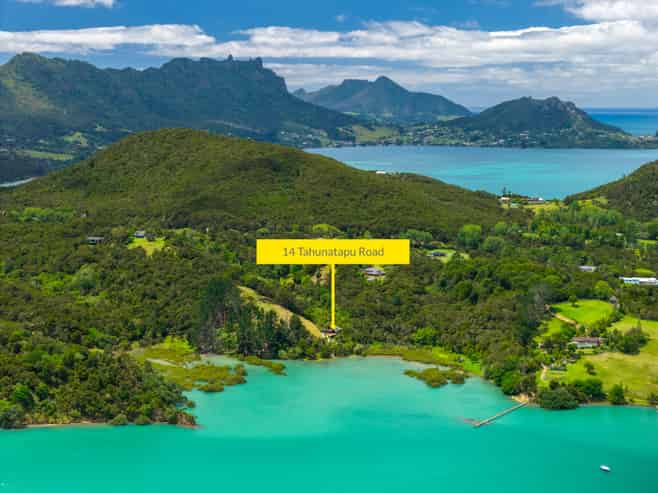 14 Tahunatapu Road, Parua Bay