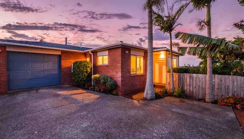 2a Sycamore Drive, Sunnynook