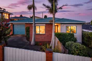 2a Sycamore Drive, Sunnynook