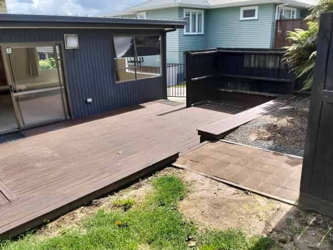 38 Robins Road, Judea