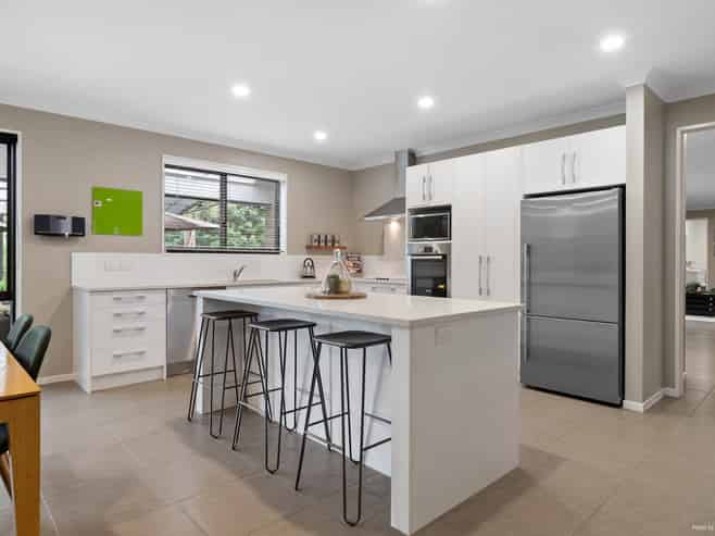 65 Lough Bourne Drive, Pukekohe