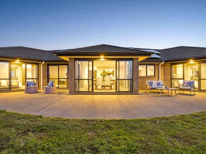 3 Cranleigh Way, Bombay