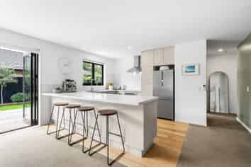 4 Fredrica Lane, Heathcote Valley