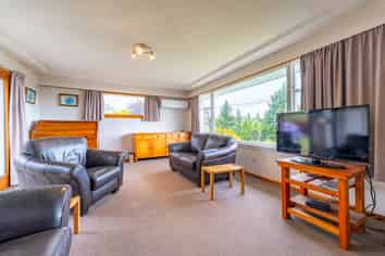 78 Weston Road, Weston