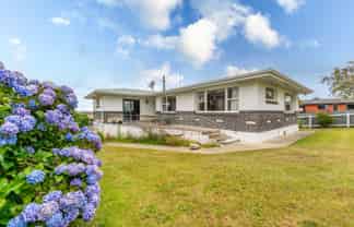 78 Weston Road, Weston