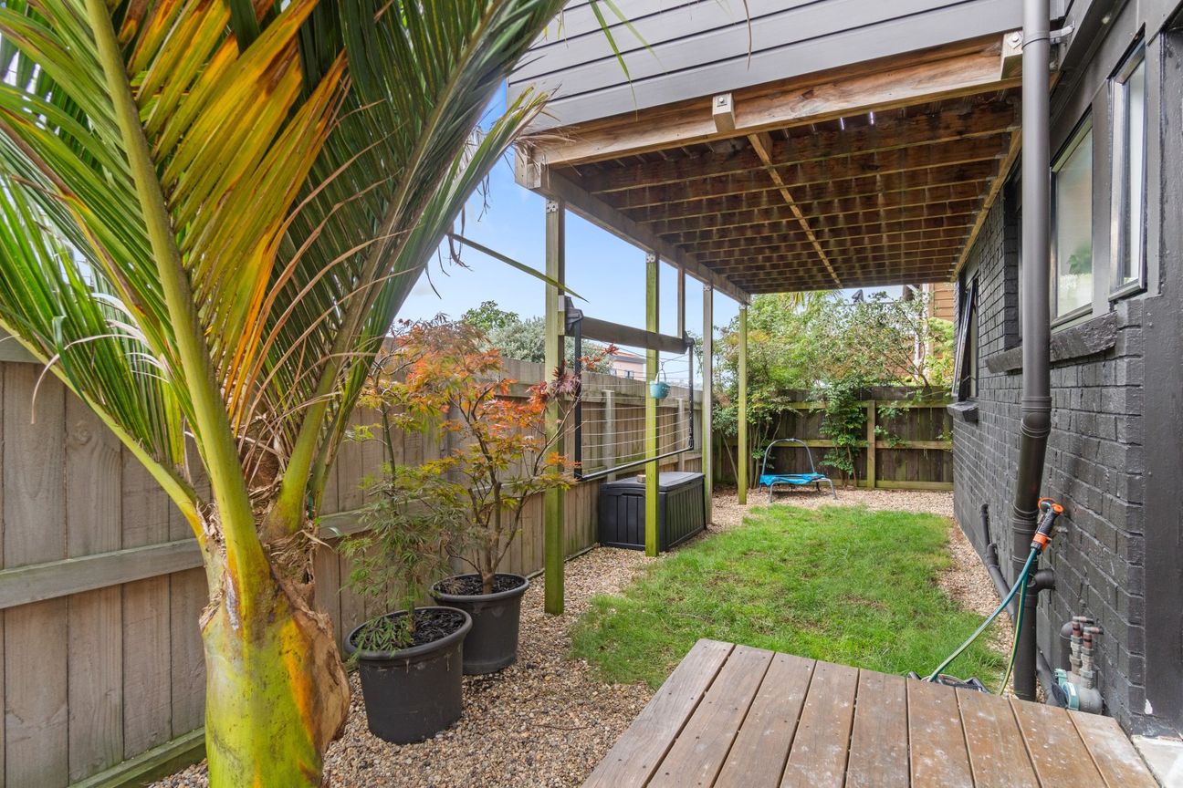 A must to view for first home buyers or investors - Więcej