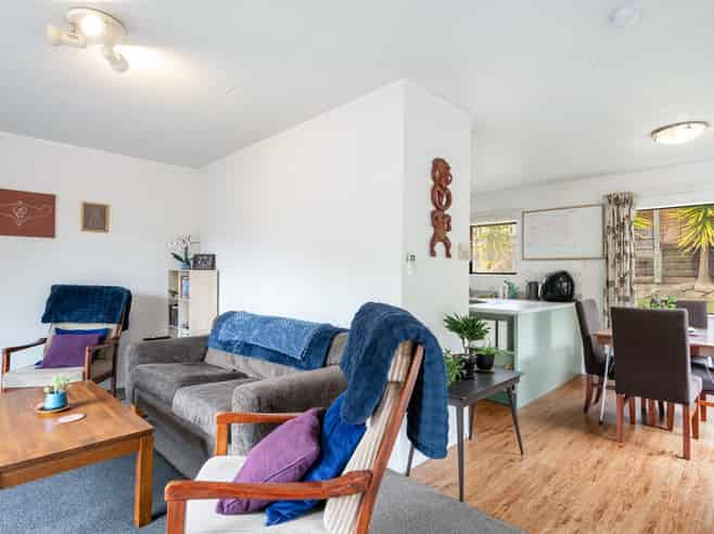 2/17 Newman Drive, Enner Glynn