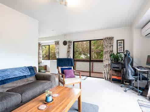 2/17 Newman Drive, Enner Glynn