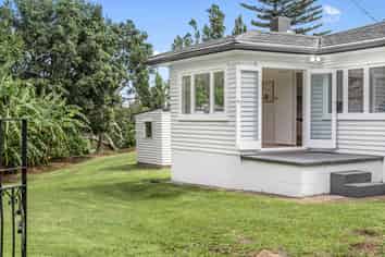 12 Coppins Road, Mount Wellington