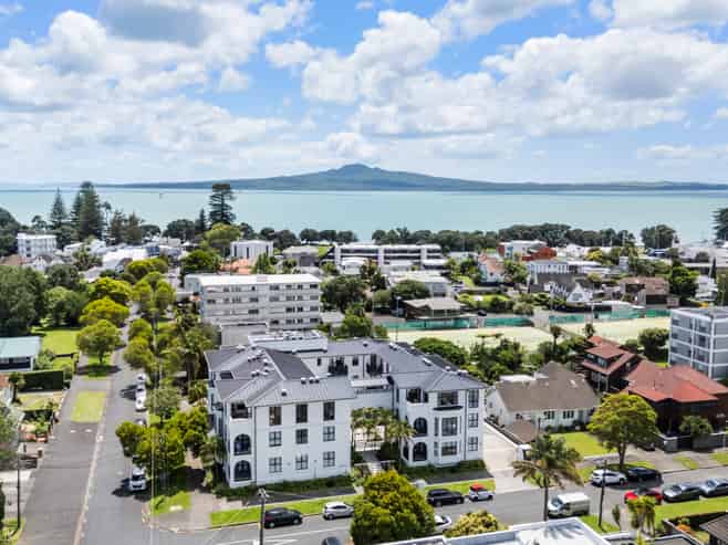 201/2 Tagalad Road, Mission Bay