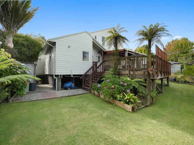 3 Sailfish Drive, West Harbour