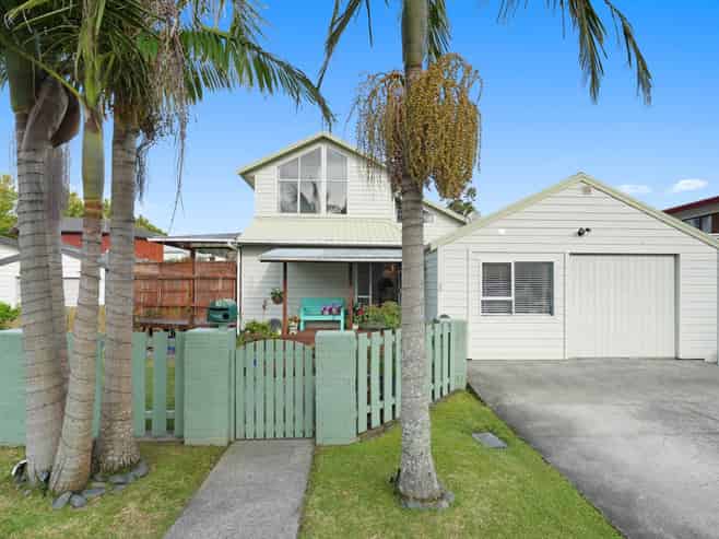 3 Sailfish Drive, West Harbour