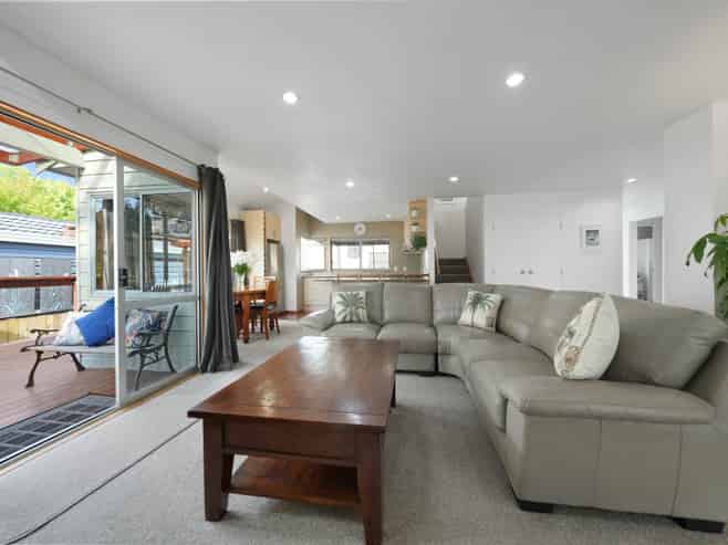 3 Sailfish Drive, West Harbour