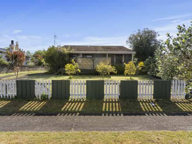 106 Lorraine Place , Whangamata