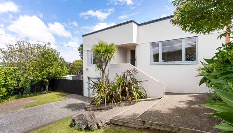 616 Hillsborough Road, Mount Roskill