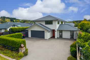 30 Worsleys Road, Cracroft