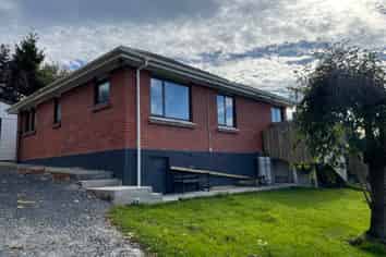 10 Corbett Street, GREEN ISLAND