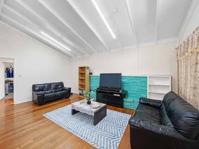 31 Collett Road, Otara