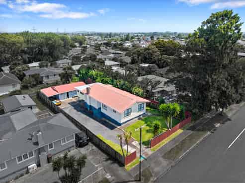 31 Collett Road, Otara