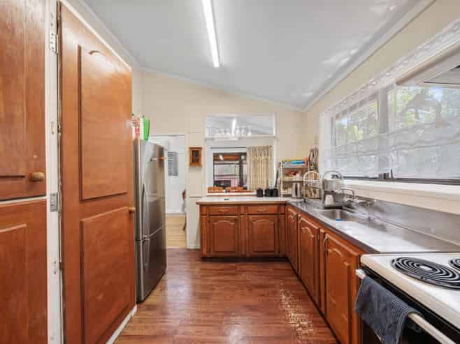 31 Collett Road, Otara