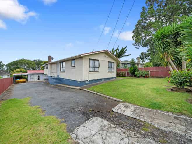 31 Collett Road, Otara