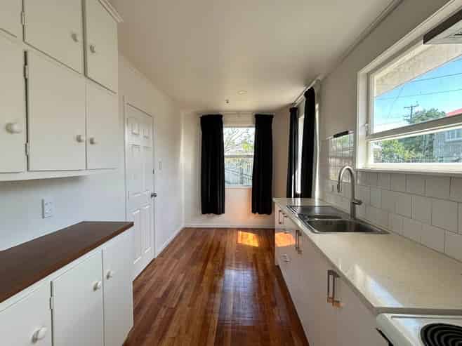 3 Barrys Road, Glendene