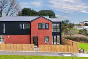 5/13 Torino Street, Panmure