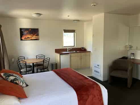 Lease Opportunity in Paradise