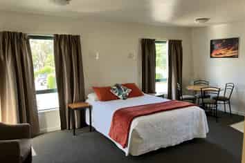 Lease Opportunity in Paradise