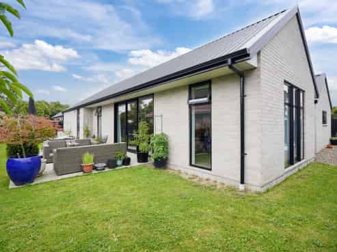 177 Queens Drive, RICHMOND